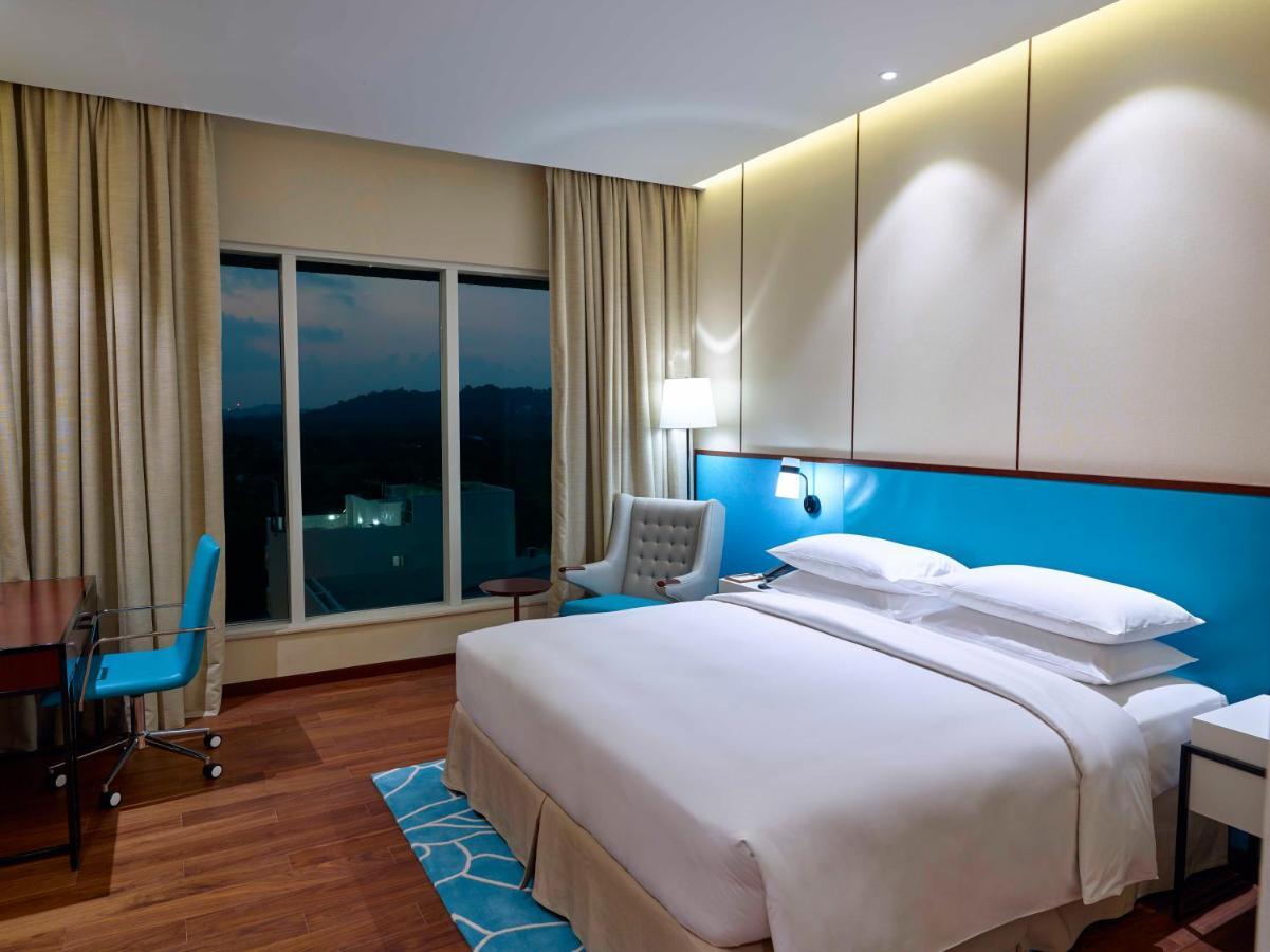 Hotel Hyatt Regency Thrissur Exterior foto